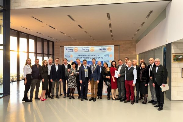 Jubiliejiniame Vilniaus Perkuno Rotary Klubo Aukcione Surinkta 20 320 Euru